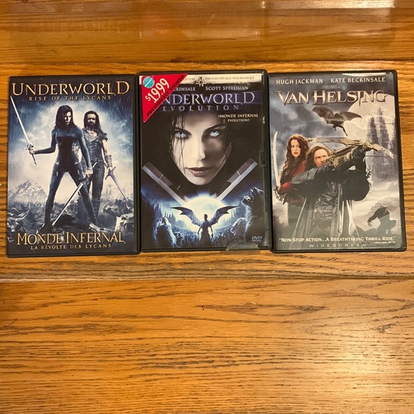 ✨host pick✨Vampire set of 3 movies - Picture 3 of 8